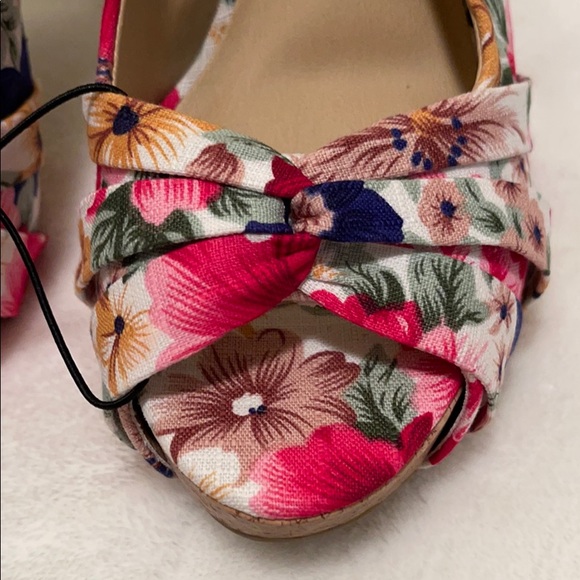 F21 floral peep toe cork heels size 6 NWT - Picture 5 of 9